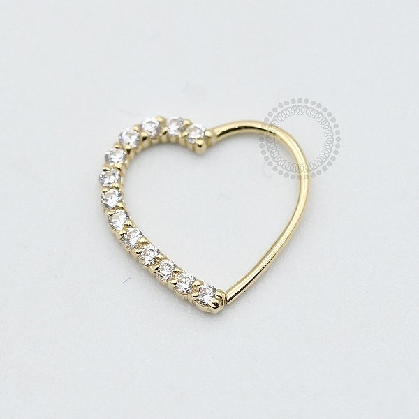 OR23 Coração Daith Cravejado Ouro 18K
