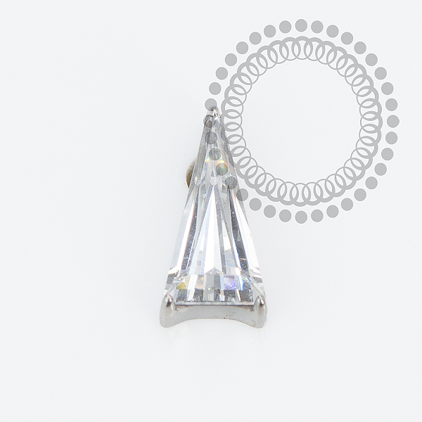 TN2214 Topo Triangular CZ  Titanio ASTM F136