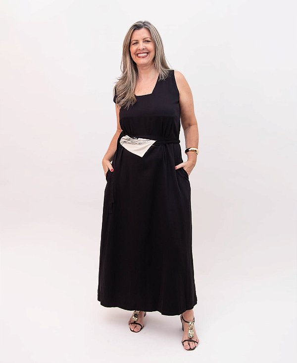 Vestido Longo com Faixa