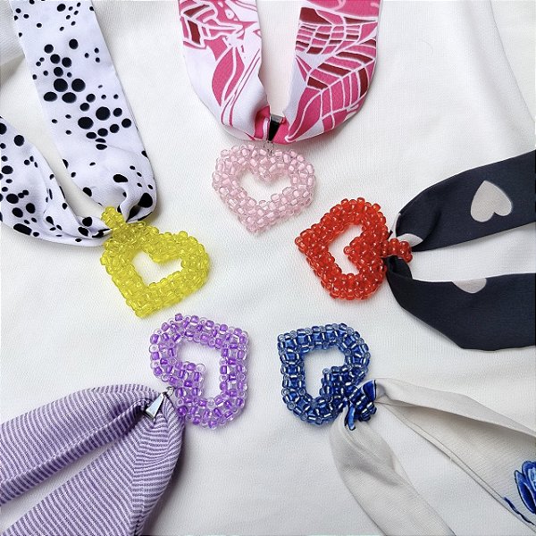 Colar Laço de Amor