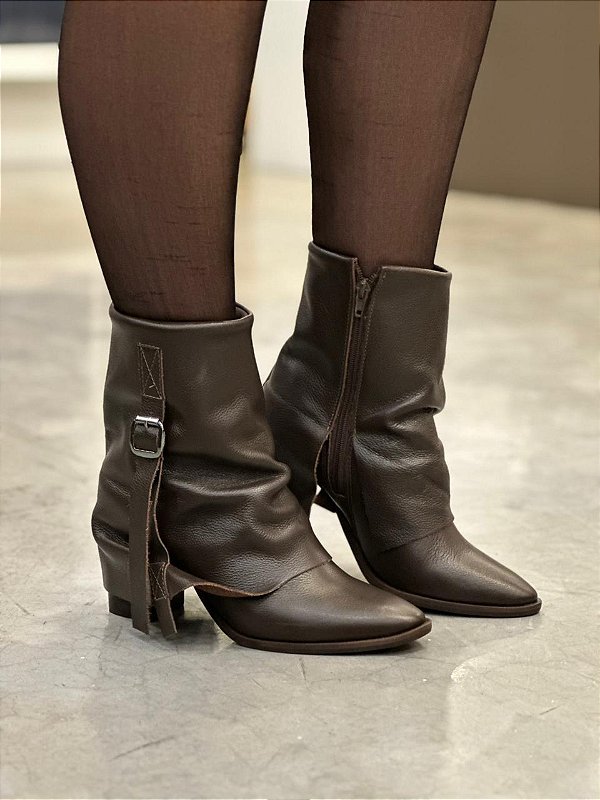 Bota Feminina Cano Curto Preta