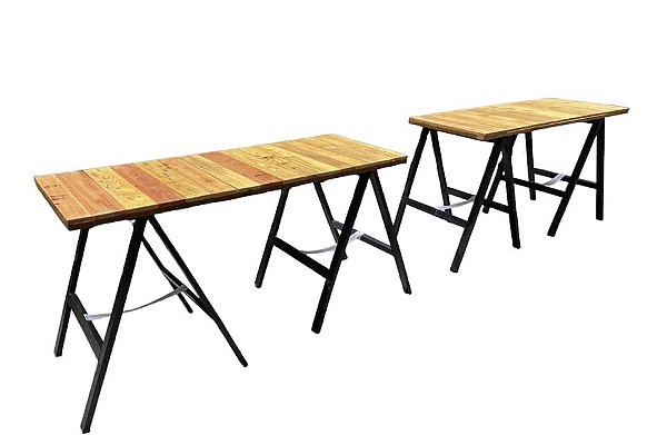 Mesa EcoSteel com cavaletes