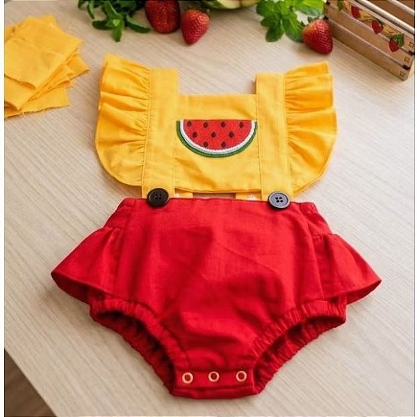 Romper Infantil Jardineira Melancia 100% Algodão