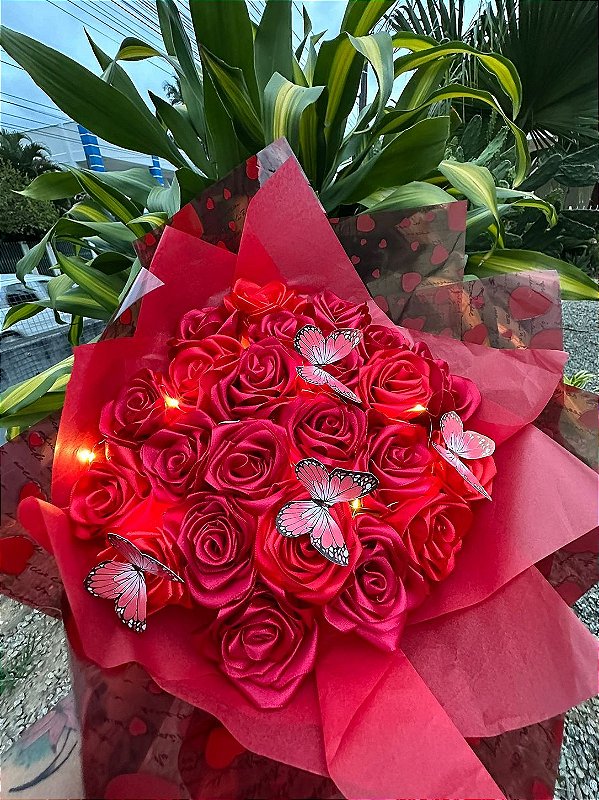 Buquê de 22 Rosas Eternas