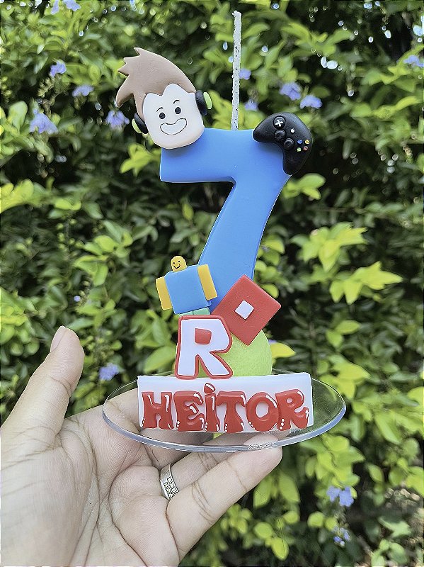 Vela Personalizada Roblox em Biscuit