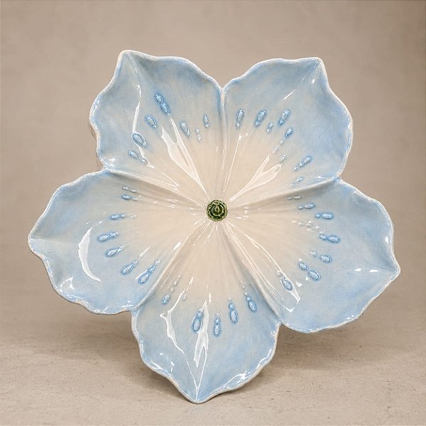 Prato Decorativo Flor Azul em Cerâmica 19 x 17 cm
