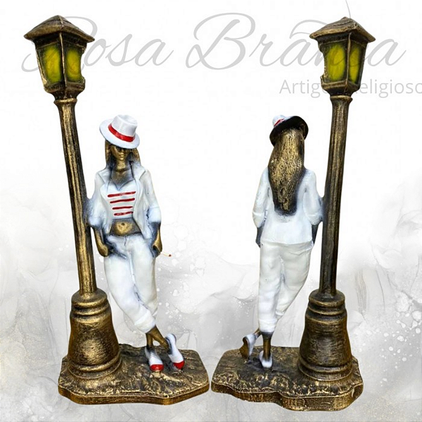 Imagem Premium - Maria Navalha no Poste