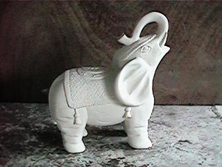 ELEFANTE BEBÊ MÉDIO - 1068
