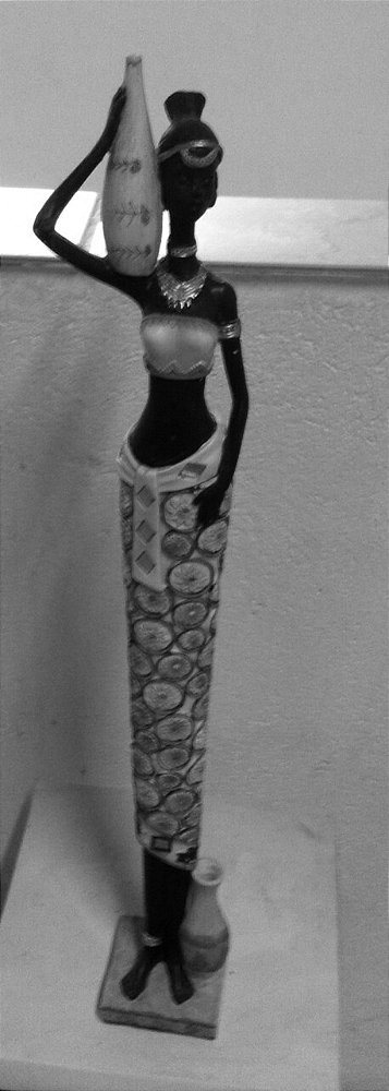 AFRICANA FINA 64CM - 1225