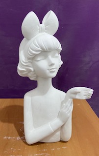 BONECA COM TAÇA 32CM - 2343