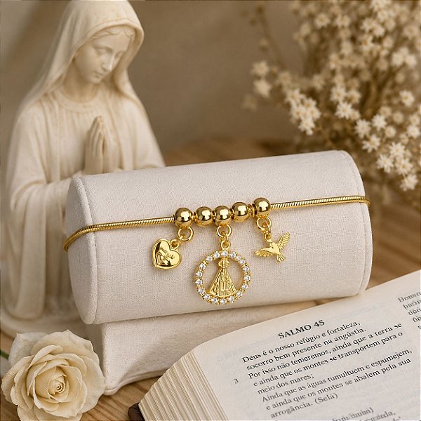 Pulseira folheada dourada com berloques