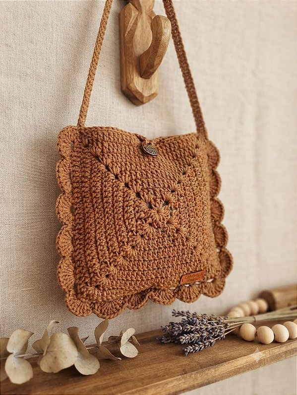 Bolsa de Crochê Artesanal em Caramelo