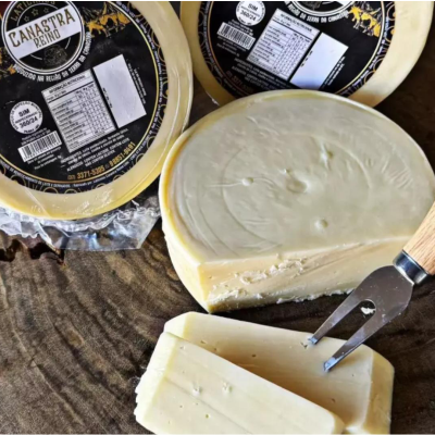 Queijo Minas Artesanal