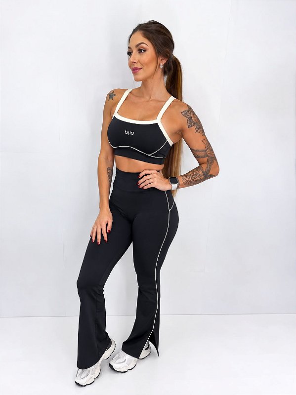 Calça Fitness Flare Byo Feminina Cintura Alta com Detalhes Contrastantes