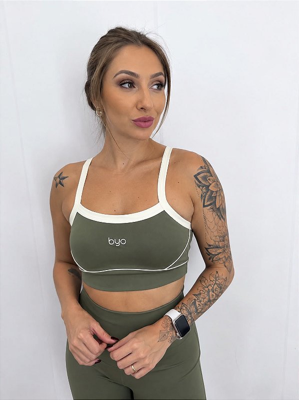 Top Fitness Byo Feminino com Alças Largas e Detalhes em Branco