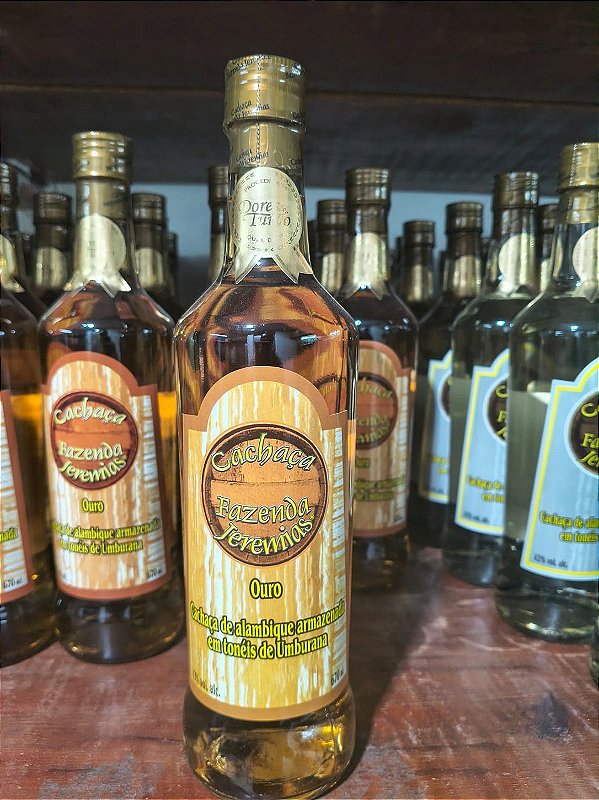 Cachaça Fazenda Jeremias Ouro Armazenada em Umburana 670ml