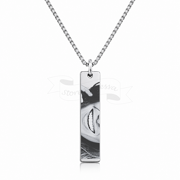 Colar com Medalha Retangular Personalizado Banhado a Prata - Do seu jeito!
