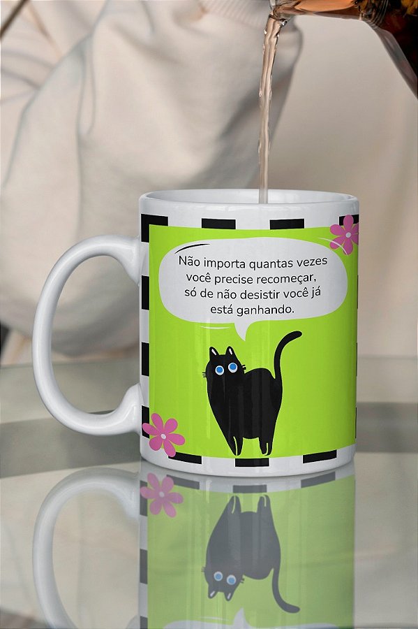 Caneca Motivacional “Só de Não Desistir Você Já Está Ganhando” | Porcelana 325 ml | 1 Unidade – Fenari