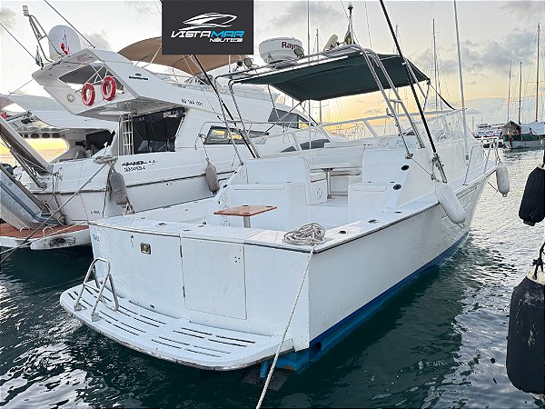 Lancha Mares 30 pés