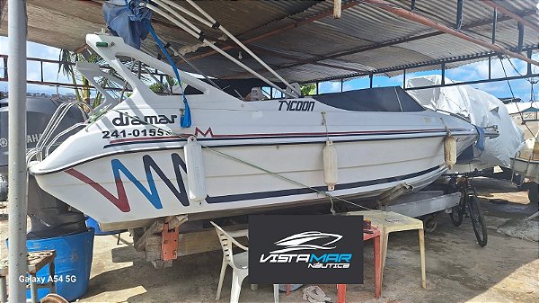 Lancha Tycoon 23 com Yamaha 225hp 4T