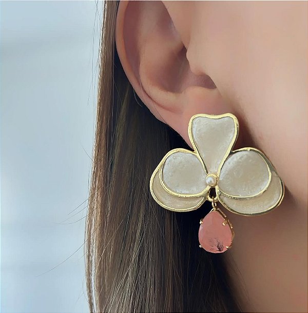 Brinco flor orquídea esmaltado