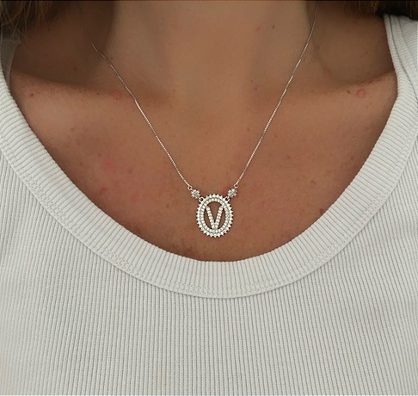 Colar semijoia zircônia banhado ródio branco letra Inicial do nome