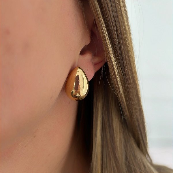 Brinco gota banho de ouro