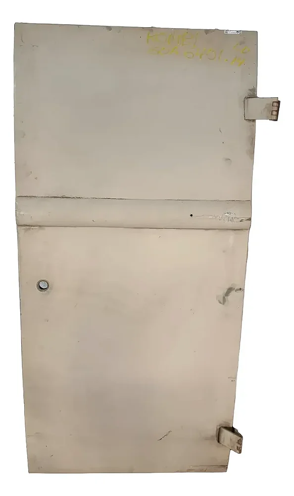 Porta Lateral Direita Kombi Furgão 78/96 Filé
