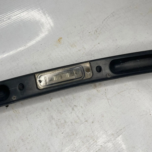 Moldura Tampa Traseira Ford Fiesta Hatch Com Luz