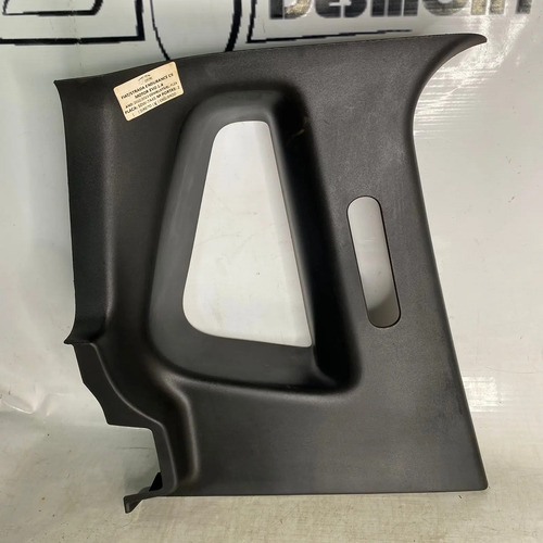 Moldura Acabamento Coluna Esquerda Fiat Strada 2022 Original