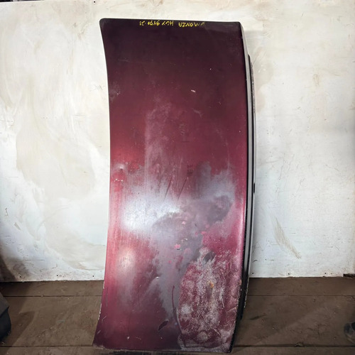 Tampa Traseira Porta-malas Monza Tubarão 91/95 Vinho Vinho