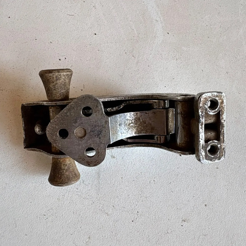 Trinco Vidro Basculante Lateral Kombi Até 1975