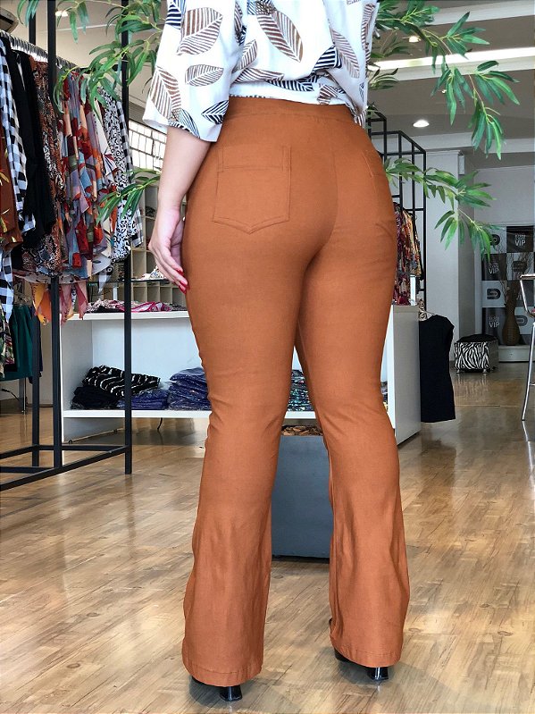 Calça Flare de Bengaline Terra