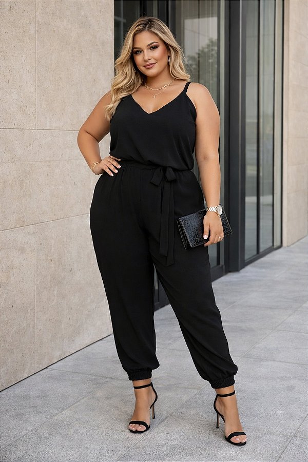 Macacão Monique Black Plus Size