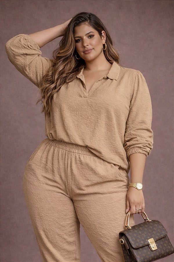 Camisa Helena Bege Plus Size