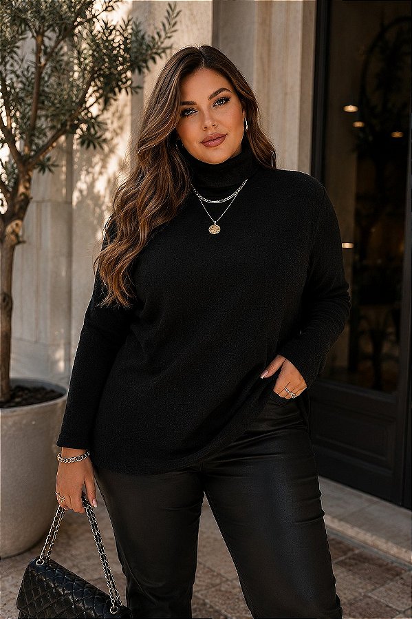 Cacharrel de Lanzinha Preta Plus Size