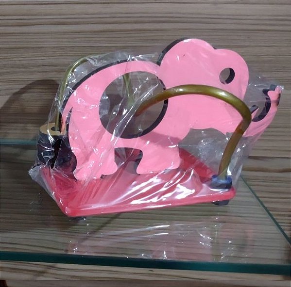 Aramado Elefante Rosa