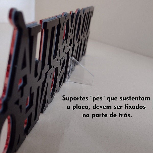 Placa de Mesa Aqui Tem Deus Em Cada Detalhe - Acr. Preta