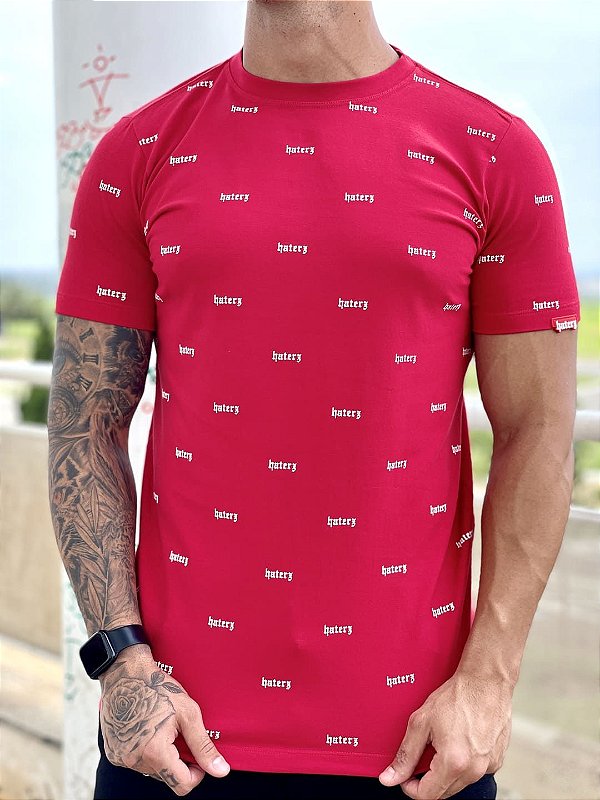 Camiseta Longline Masculina Vermelha Full Stamp Haterz %