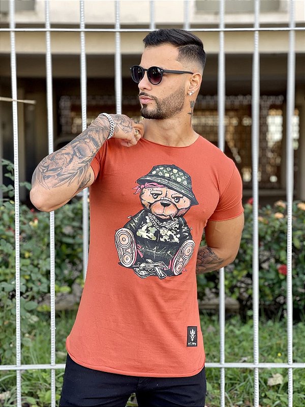 Camiseta Longline Masculina Laranja Urso Chapéu #