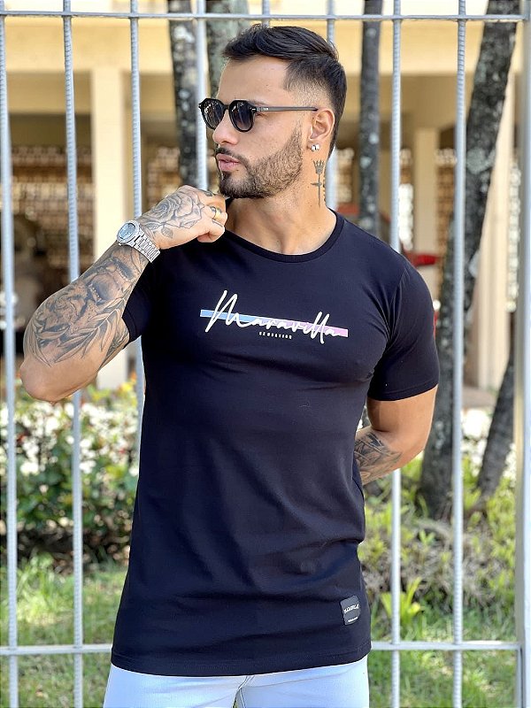 Camiseta Longline Masculina Preta Escritas Assinatura