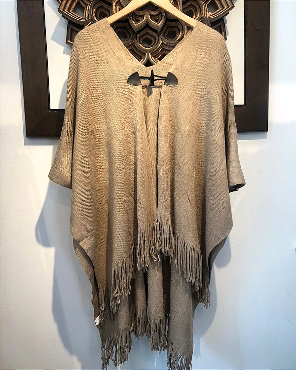 Poncho Lola Fendi