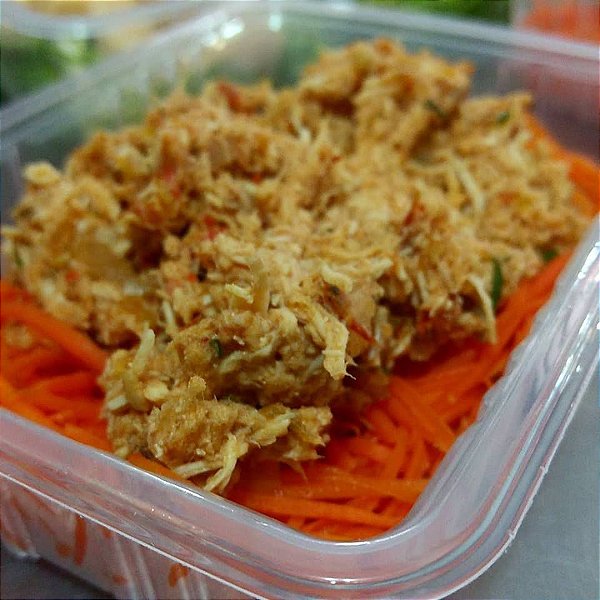 Kit Low Carb (espaguete de cenoura com frango)
