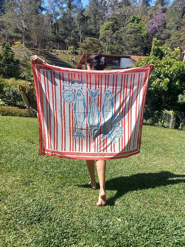 Canga Pareô Estampa Sardinha Dani Lima 140x147