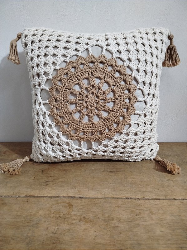 Almofada mandala bege