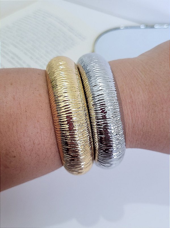 Bracelete Fechado Linhas Banho Branco