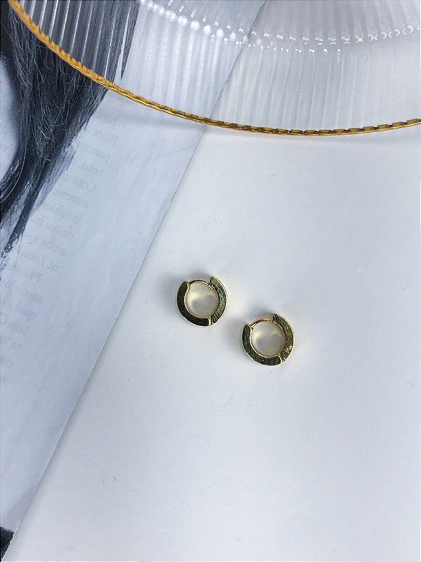 Argola Lisa Pequena com Fecho Clique