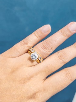 Anel Solitário com Zircônia