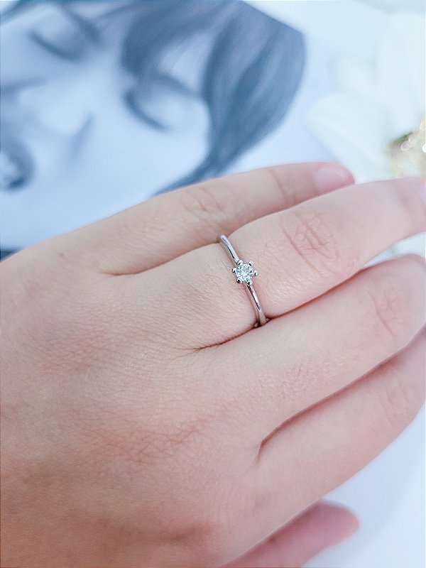 Anel Solitário com Zircônia