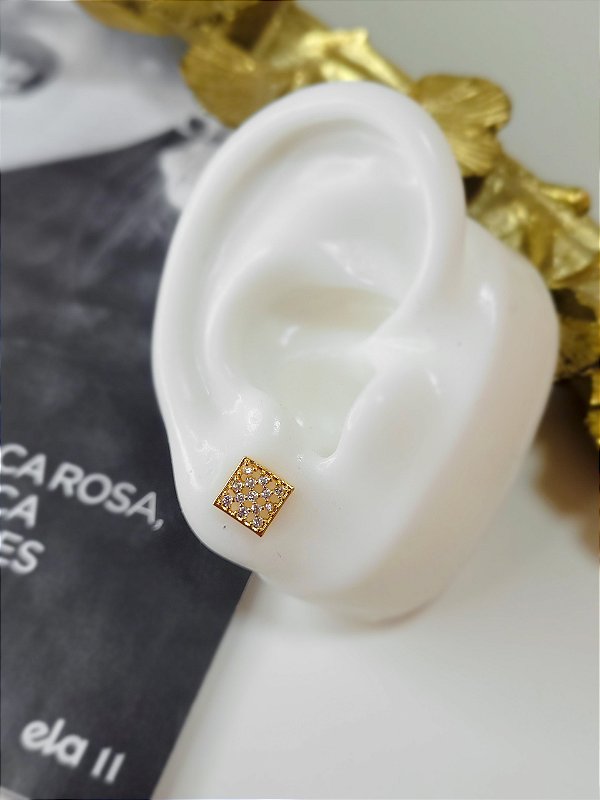 Brinco Quadrado Cravejado em Zircônias